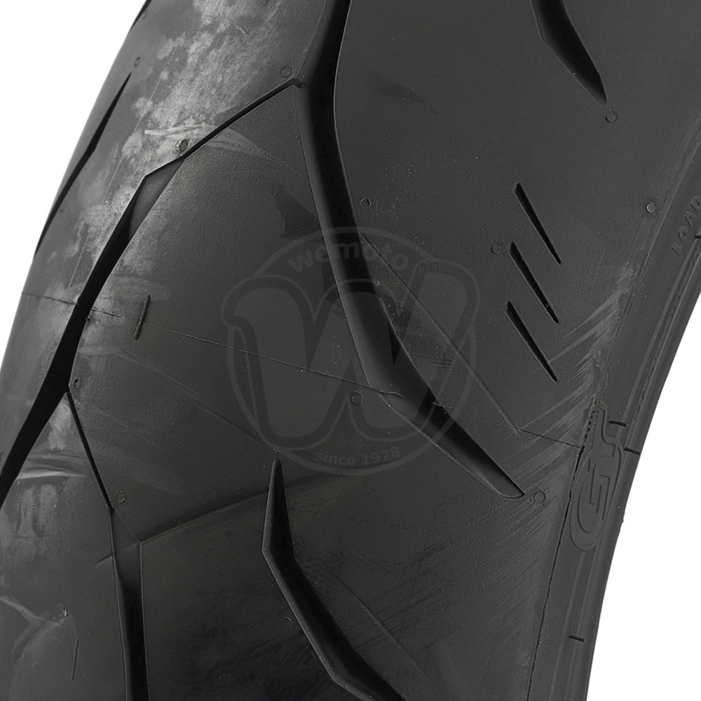 0BJ1240_gu1488 two.jpg